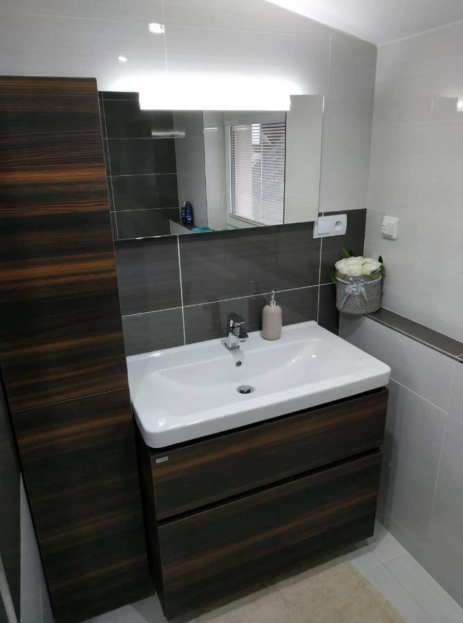 Bila Hora Stramberk Apartment Екстериор снимка